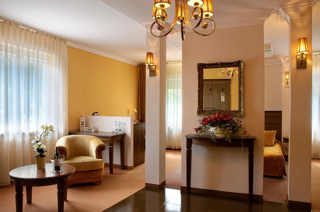 Hotel Aleksander Włocławek Екстериор снимка