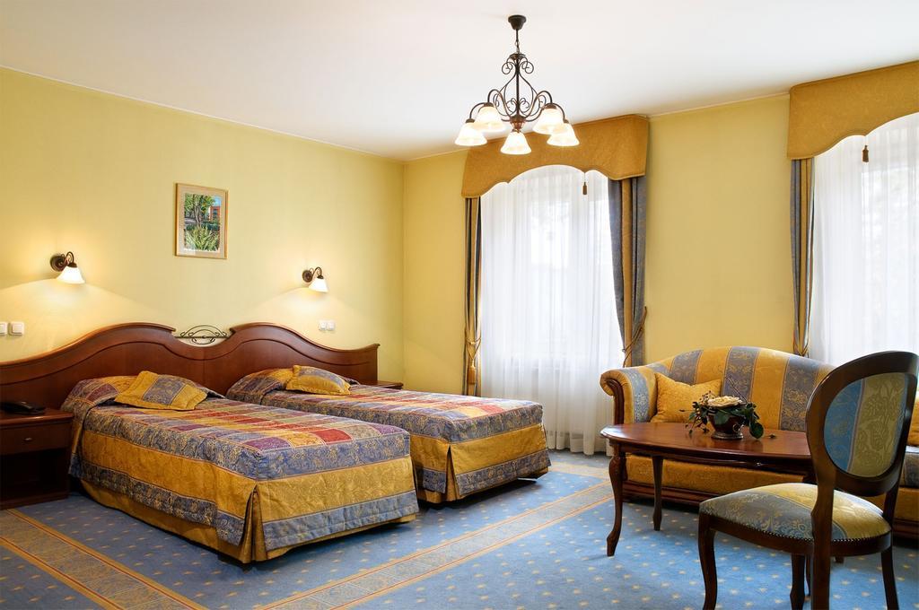 Hotel Aleksander Włocławek Екстериор снимка
