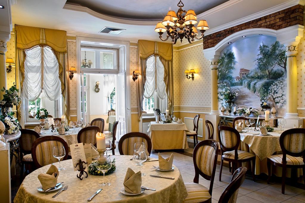 Hotel Aleksander Włocławek Екстериор снимка
